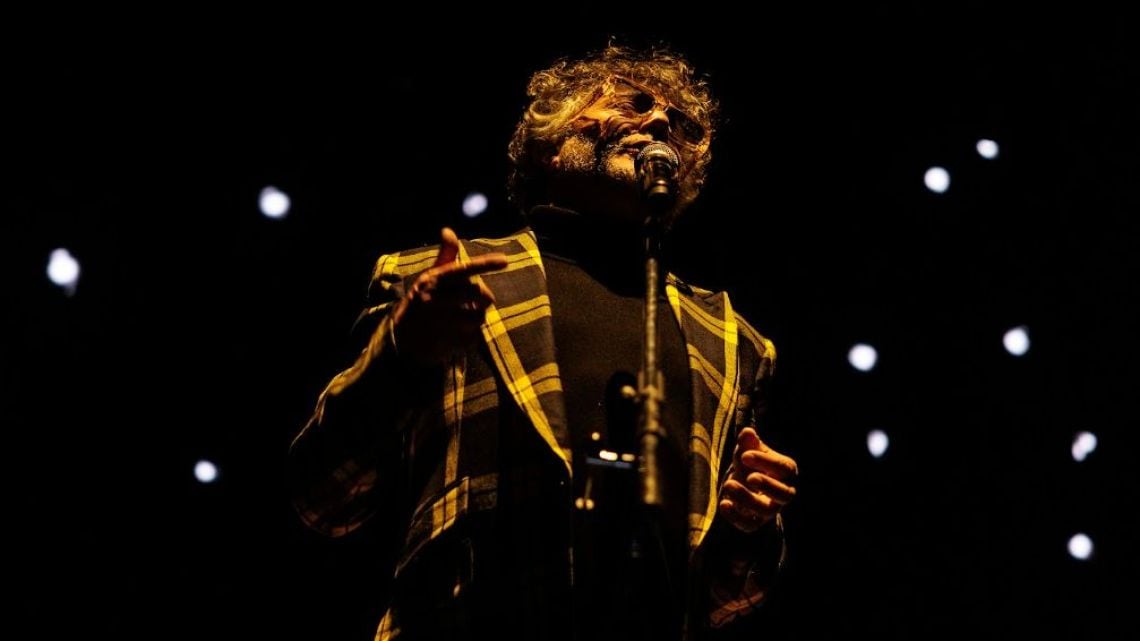 Fito Páez se sienta frente a cámara y deja que la música hable por él: llega "El mundo cabe en una canción" a Netflix