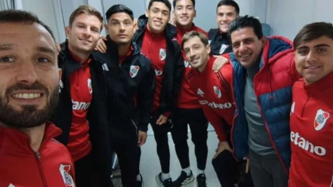 Bustos y Viña, los dos enredos que River no pudo cerrar antes de que cambien los vientos