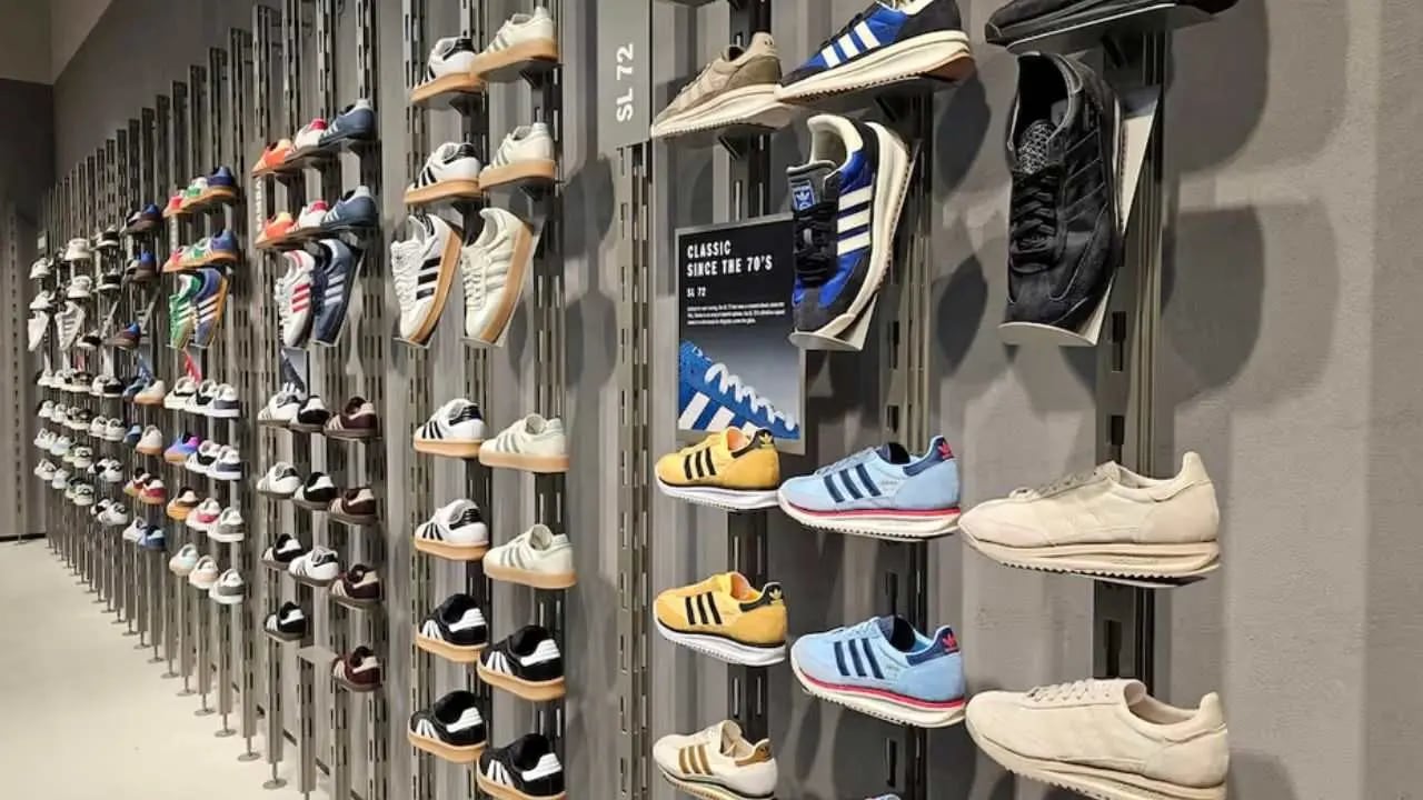 Admis discounts: la tienda oficial de Adidas en Argentina pone en liquidación parte de su inventario de calzado con rebajas de hasta el 50%