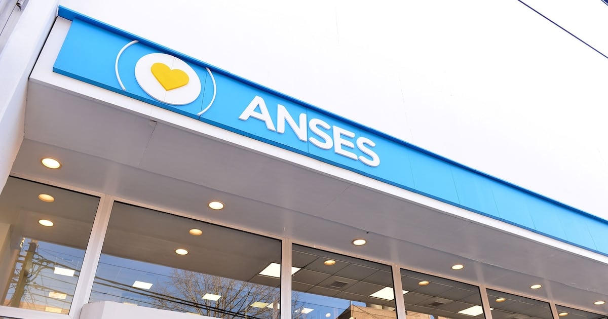 Jubilados con DNI terminado en 4 cobran el 14 de septiembre: la grilla completa de pagos de ANSES