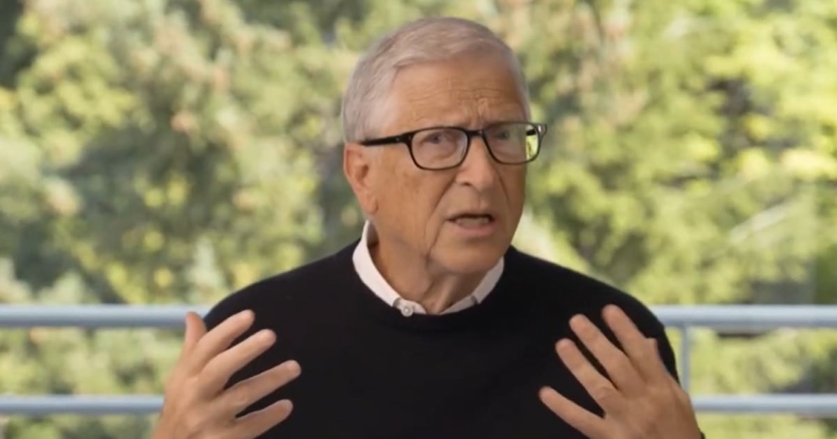 Bill Gates cambia el chip: la inteligencia artificial avanza más rápido que el debate público y eso lo preocupa