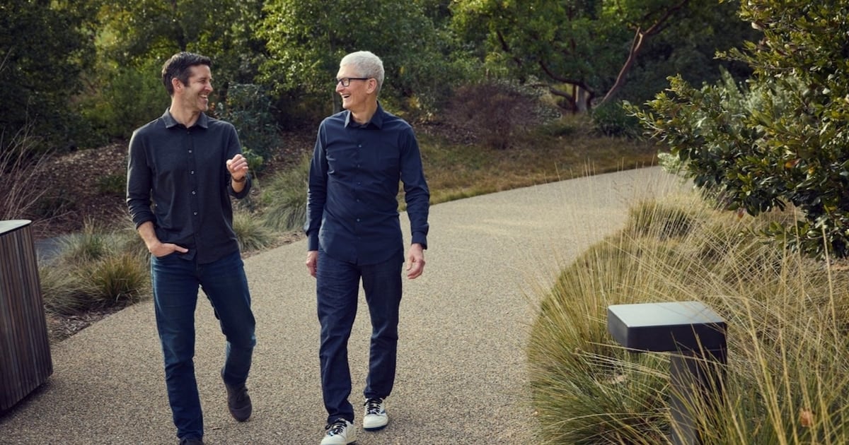 Apple mete la IA adentro del teléfono y reescribe a Siri para que piense en el propio equipo