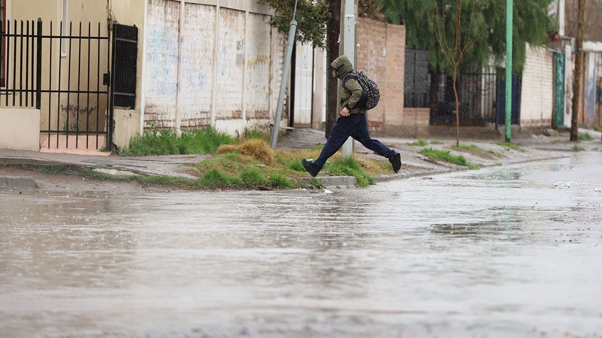 Neuquén se prepara para un fin de semana blanco: la nieve vuelve a copar la cordillera y la meseta