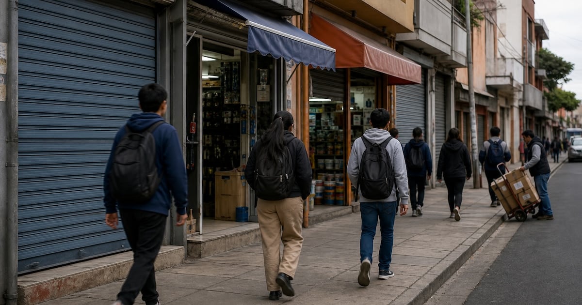 El empleo formal acumula una pérdida de 354.128 puestos desde noviembre de 2023 y sigue sin mostrar señales firmes de recuperación