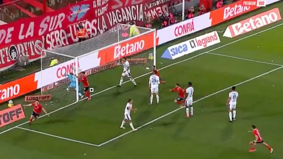 A los seis minutos ya ganaba Independiente y el Rojo se acomodaba en el clásico ante San Lorenzo