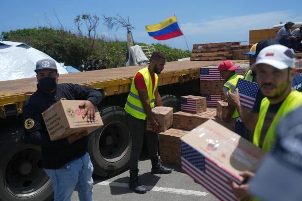 Una promesa que cruzó tres países: las cenizas de Néstor, un gimnasio de Caracas y la decisión de seguir