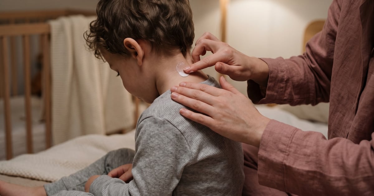 Cuando la piel no deja dormir: la dermatitis atópica y el bolsillo que tampoco