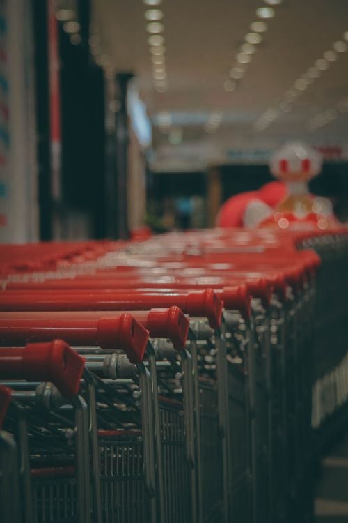 El lunes 28 de septiembre arranca con supermercados a medio abrir y empleados de comercio con feriado pago