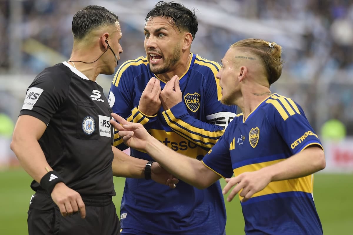 Triplete del ecuatoriano y a semis: Boca le ganó 3-2 a Racing con alma y remontada en el Gigante