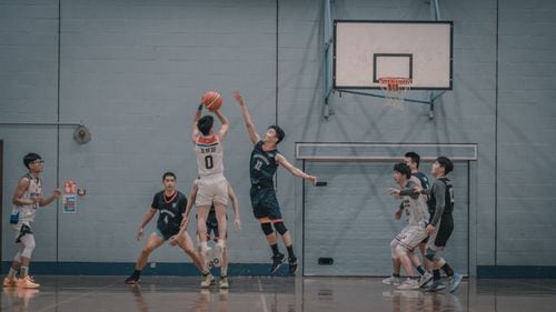 El invicto que no quiere soltar Valencia: 105-92 en Francia y a seguir soñando