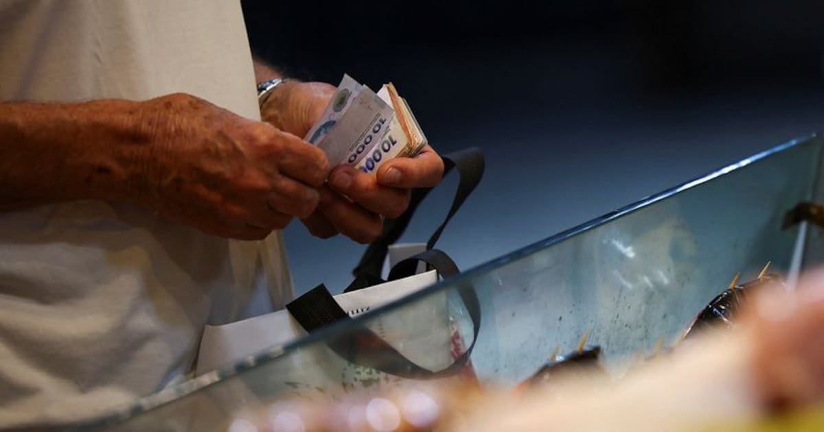 El REM encendió señales mixtas para la economía argentina de aquí a 2026: precios al 30% anual, dólar a $1.614 y desocupación en alza