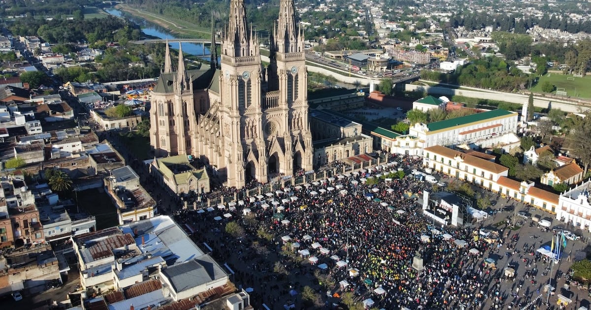 Alojamiento en Luján por la visita papal: tarifas de hasta 16.000 dólares por noche en publicaciones temporarias