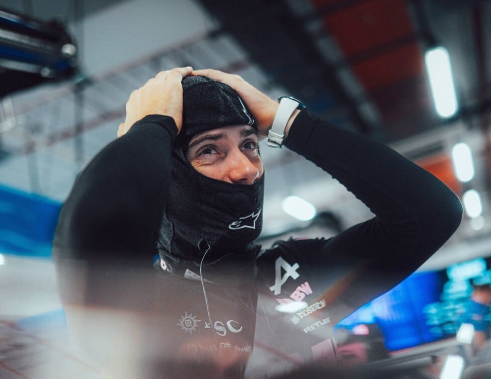 Colapinto, cerca del Top 10 y lejos de la sonrisa: arrancará 11 en la Sprint de Marina Bay