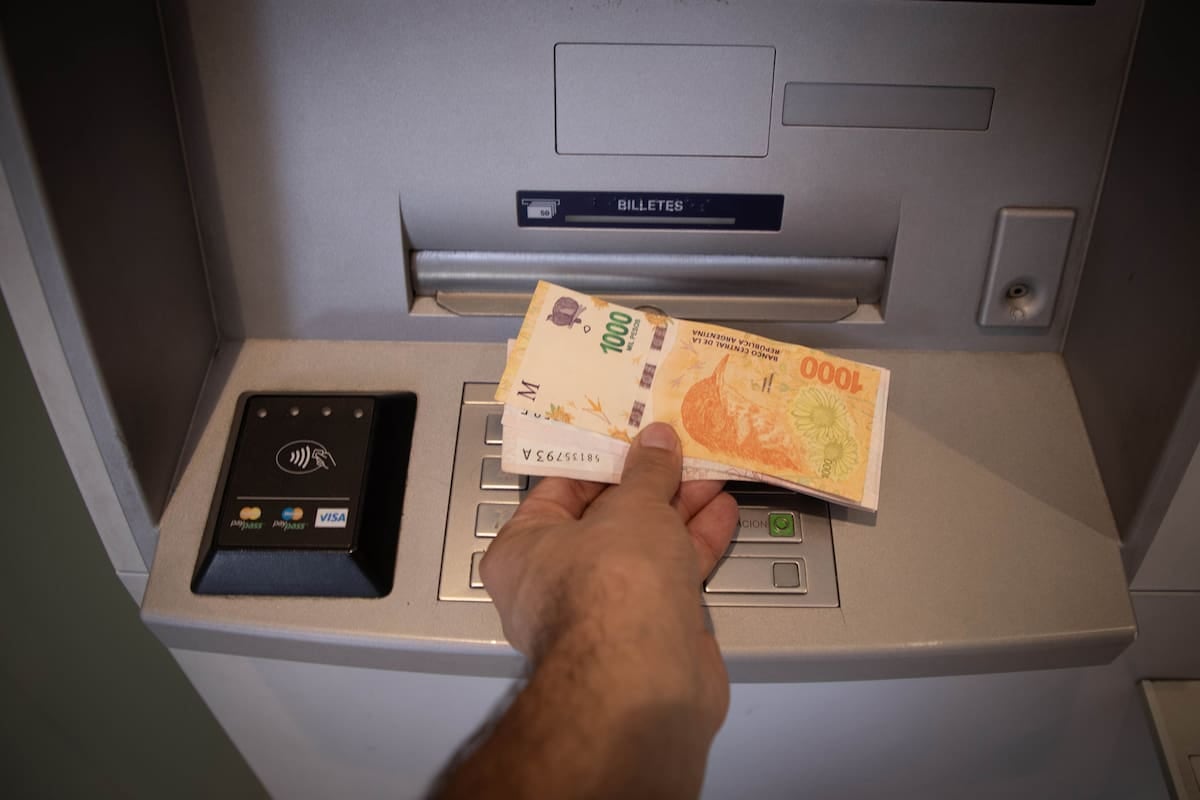 La banca argentina lleva siete años achicando su red física y ya perdió 672 sucursales desde 2019