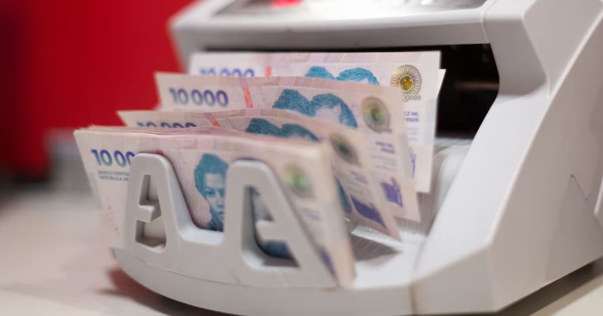 El Banco Central obliga a los bancos a canjear billetes deteriorados a cualquier persona, incluso sin cuenta en la entidad