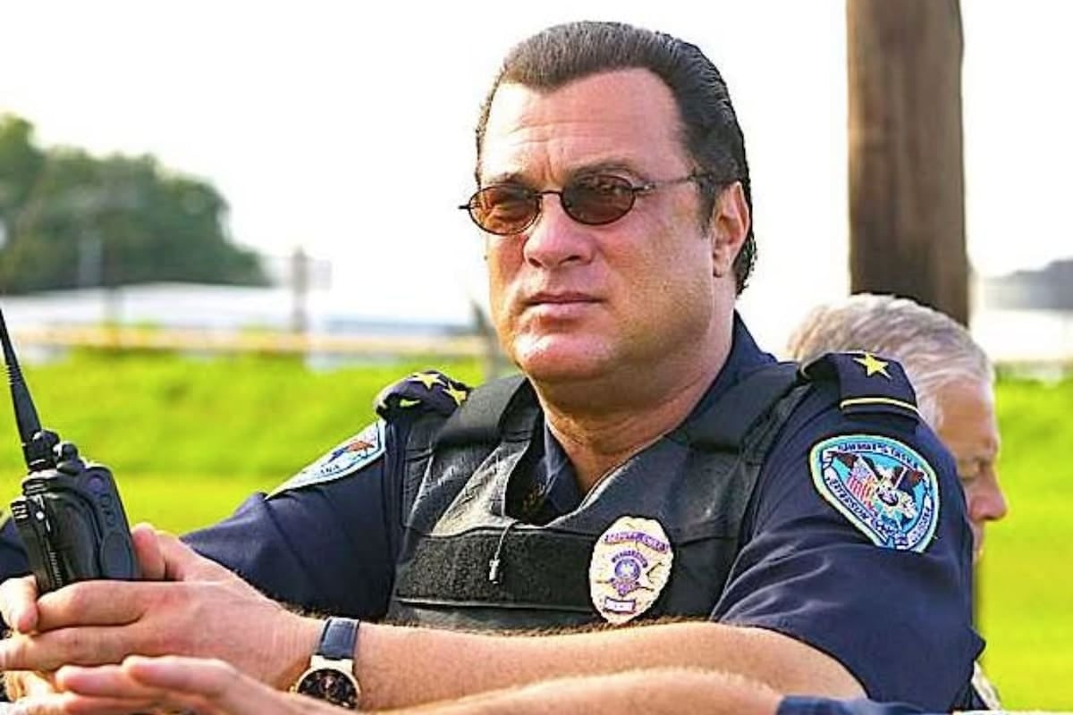 Steven Seagal cambió la ficción por la frontera: ahora patrulla Hudspeth con la misma precisión que en sus películas