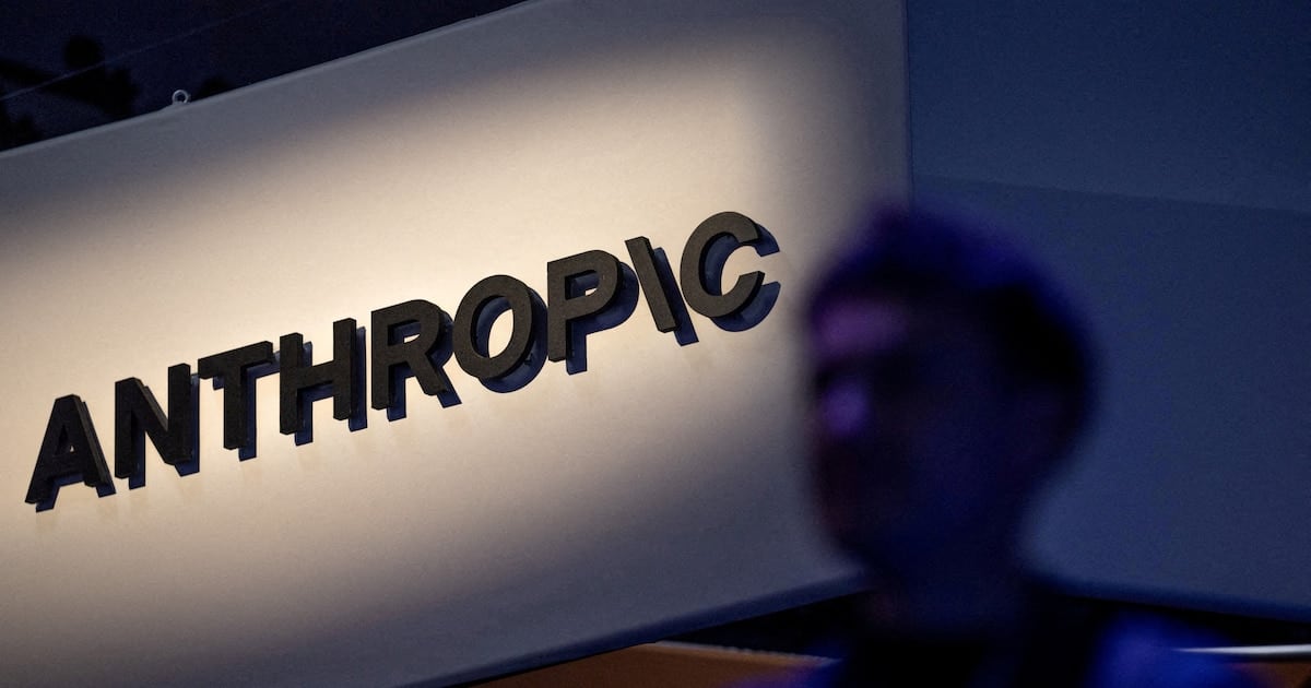 Anthropic le abre la cocina a un grupo externo para que mire sus modelos por dentro