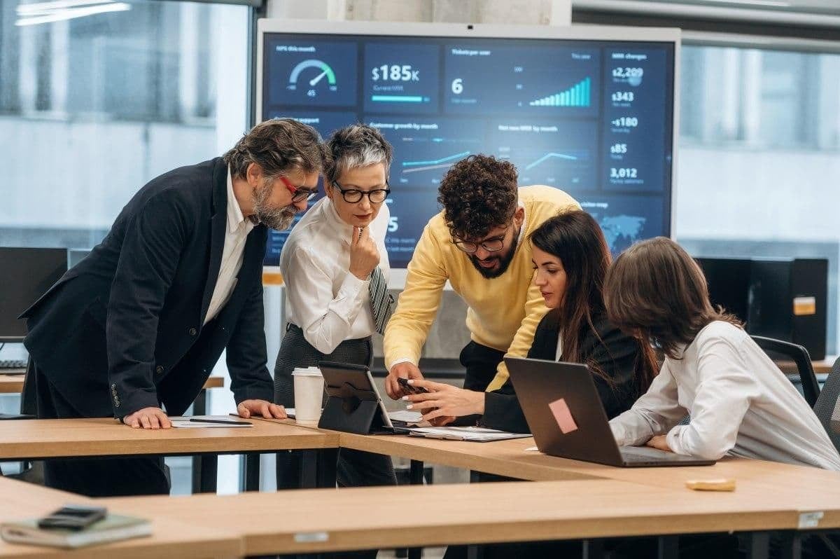 Doce de cada cien empleados peruanos harían clic en un enlace sospechoso por 30.000 dólares