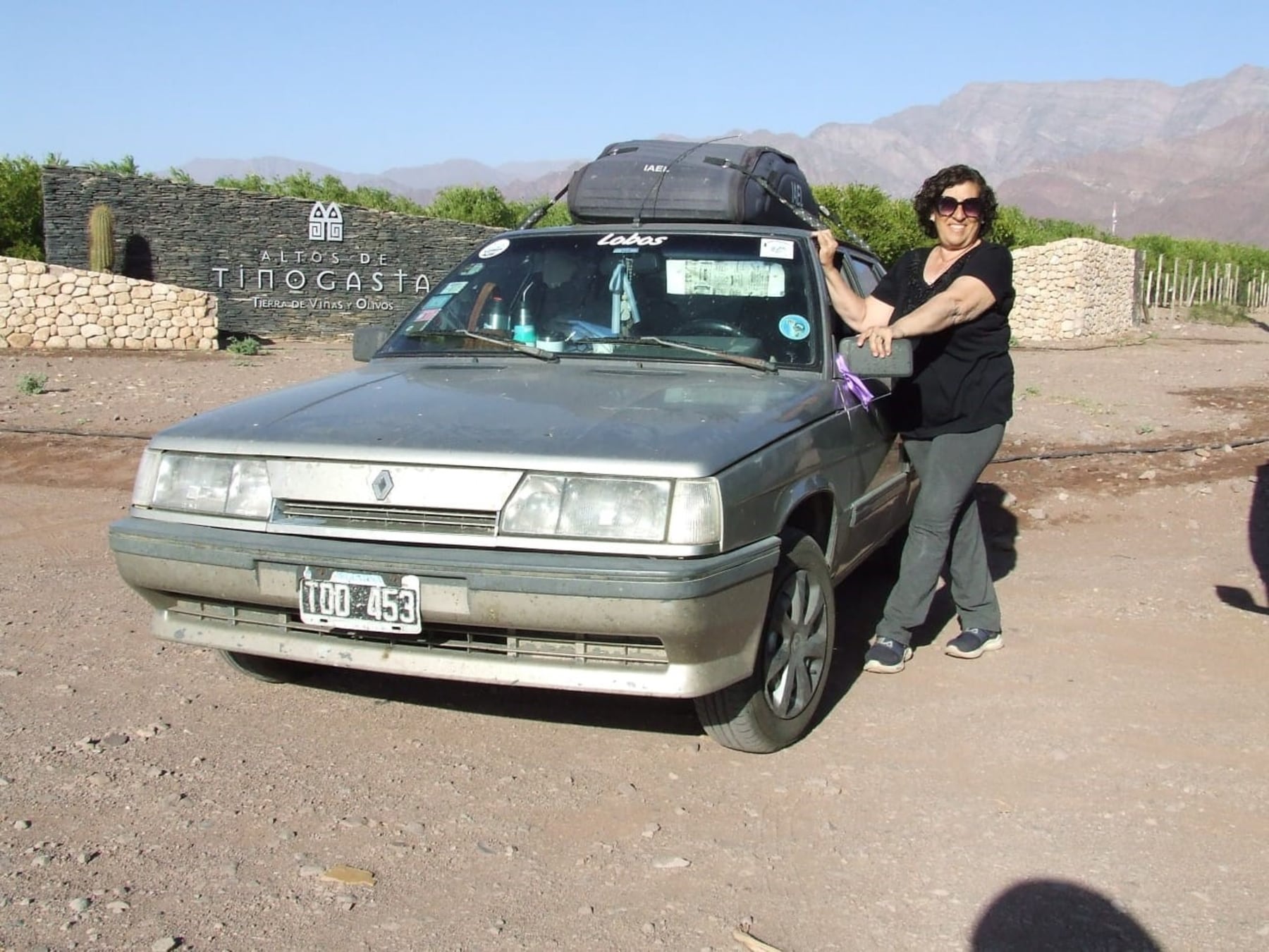 Una jubilada de Lobos recorre sola la Argentina en un auto reconvertido en casa rodante