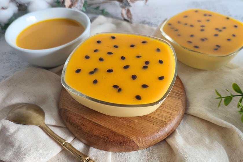 Mousse de maracuyá, la opción fresca para terminar una cena cuando el calor no da tregua