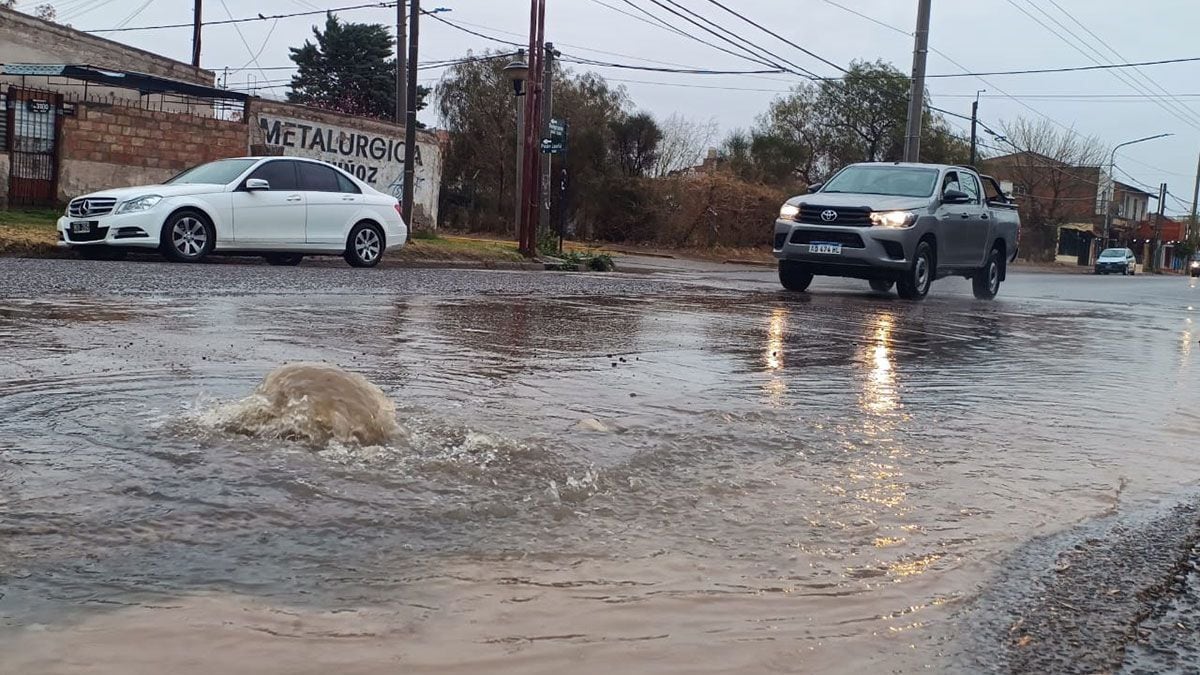 Neuquén se prepara para una semana pasada por agua: la alerta amarilla se extiende hasta el jueves y el miércoles pinta como el día más bravo