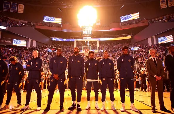 LeBron se burló de Trump, tiró la remontada y los Sixers le robaron el vértigo a Cleveland