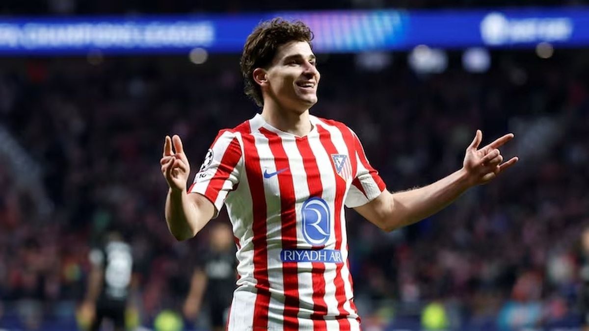 Álvarez destapó la olla en el Metropolitano y dejó al Atlético a dos del