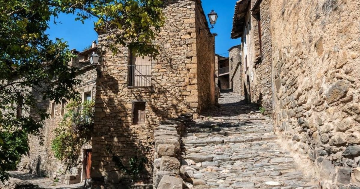 Montañana: el pueblo medieval aragonés que conserva su essence entre piedra y montaña