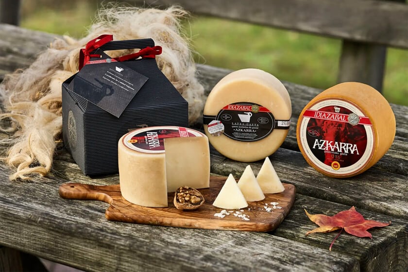 Una subasta solidaria convirtió al queso ganador de Gernika en una ayuda para adultos mayores