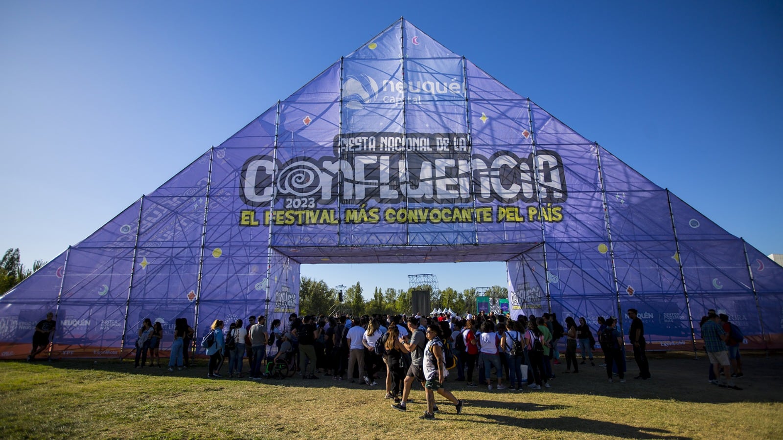 Fiesta de la Confluencia 2025: cómo participar del sorteo de 3 autos y una camioneta
