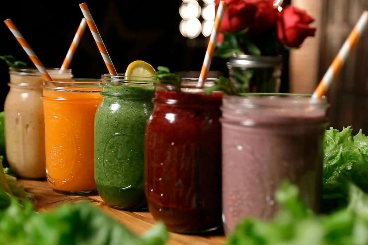 Seis jugos naturales súper fáciles que ayudan a mantener limpias tus arterias y cuidan el corazón