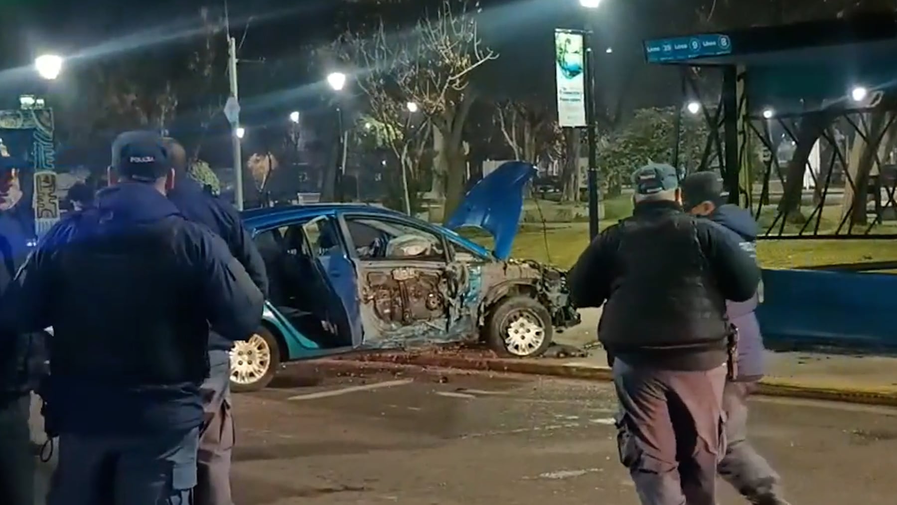 Condujo ebrio, embistió a una multitud en Neuquén y lo detuvieron a golpes