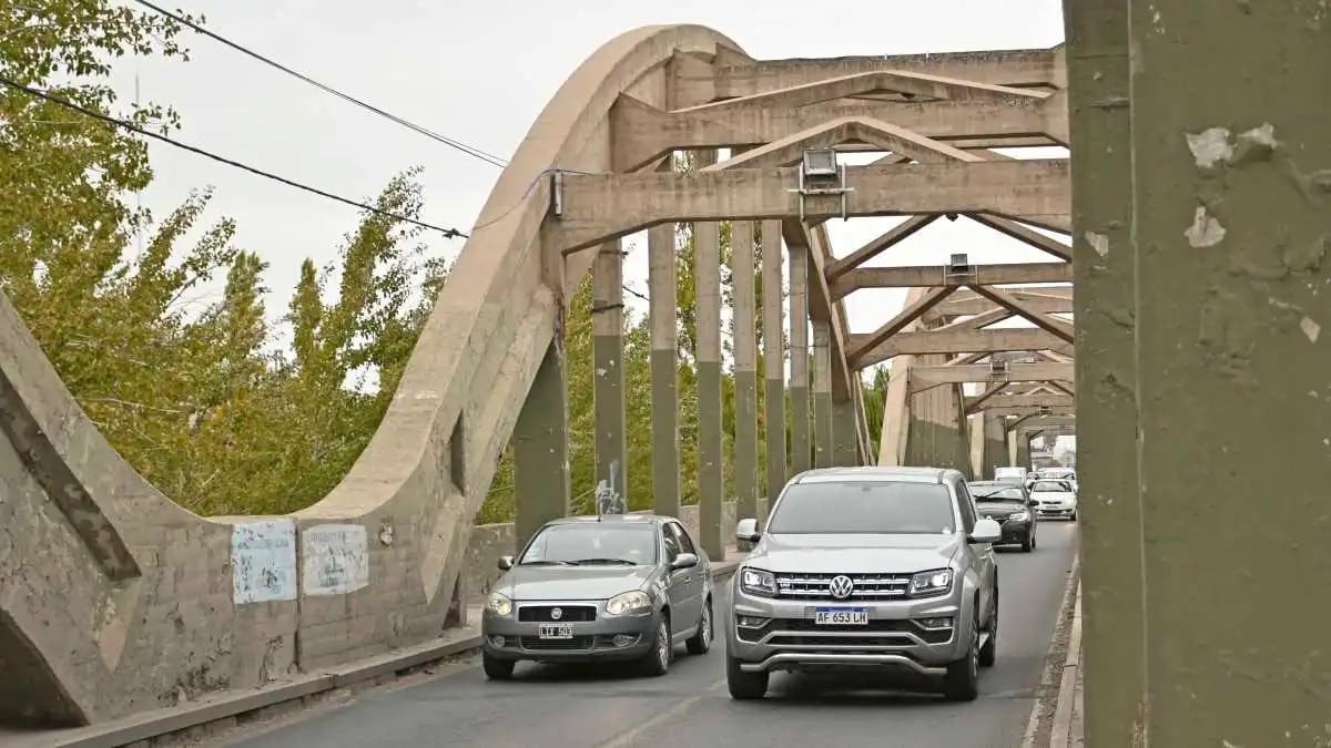 Puentes Neuquén Cipolletti: por qué hay movimientos inusuales de este jueves
