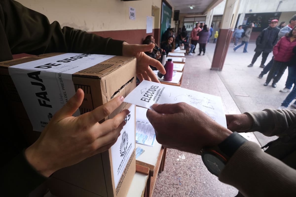 Corrientes 2025: en qué situación se convocará a un balotaje electoral