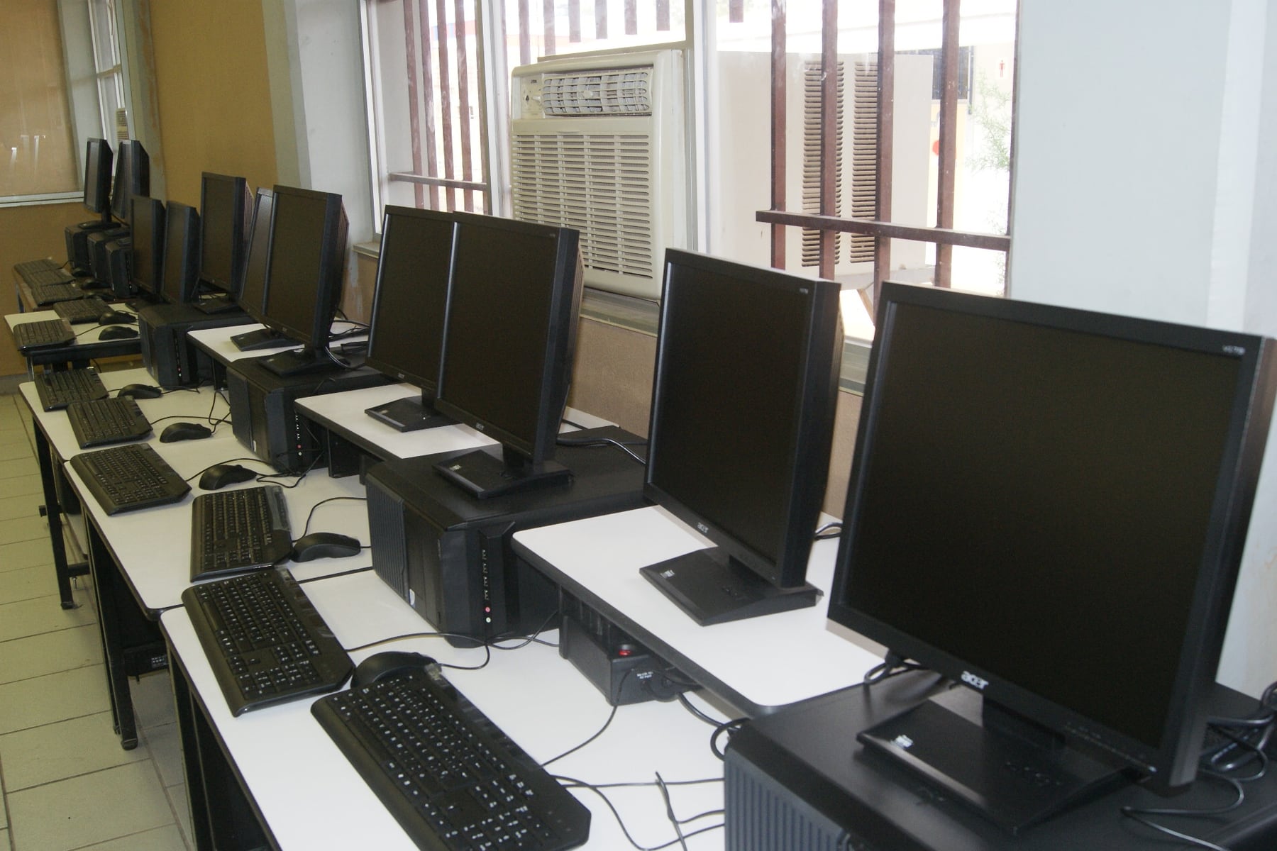 Inversión en equipamiento informático para el Consejo Provincial de Educación