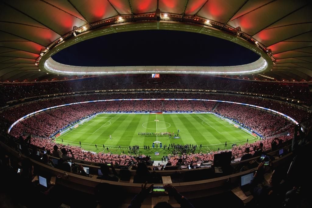 Atlético ganó su debut en la Liga con dos goles desde el banco