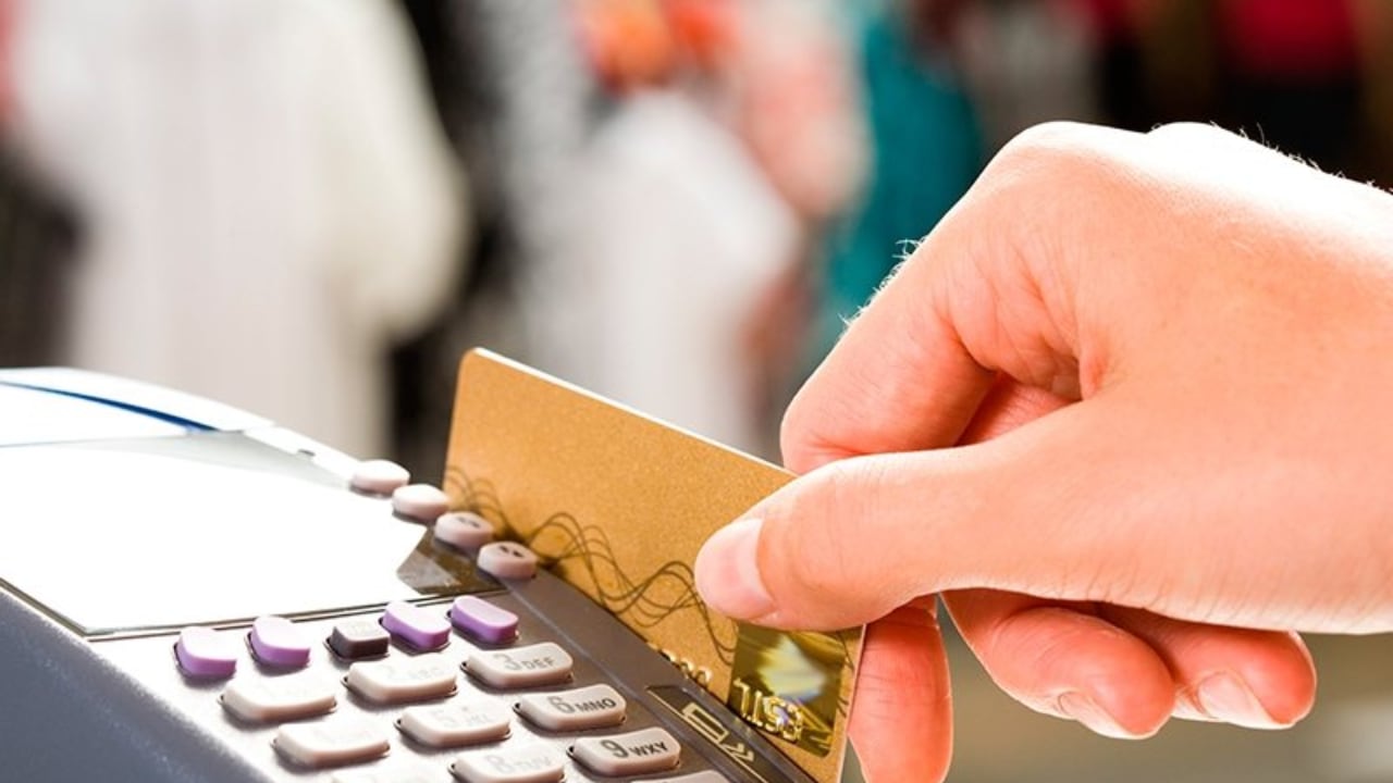 Por la menor inflación y las tasas más bajas, los argentinos aumentaron el uso de la tarjeta de crédito