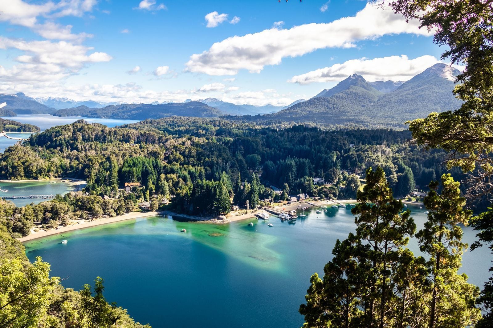 Febrero en la cordillera: tarifas más bajas, el momento perfecto para viajar con amigos