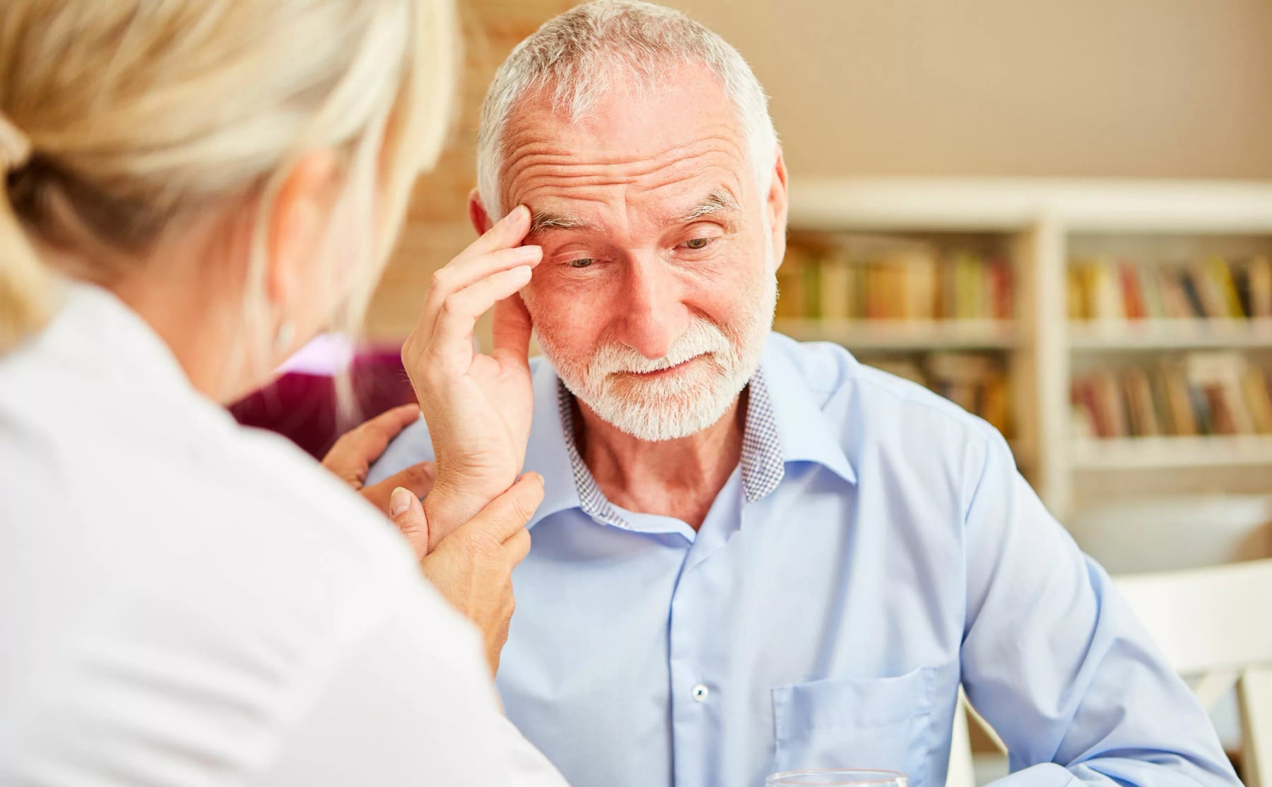 Por qué el sistema inmunológico cerebral podría influir en el Alzheimer, según un estudio