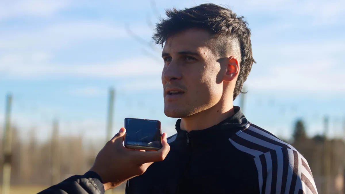 Lo buscaron hasta de la Primera Nacional, pero Yago Piro sigue en Cipolletti