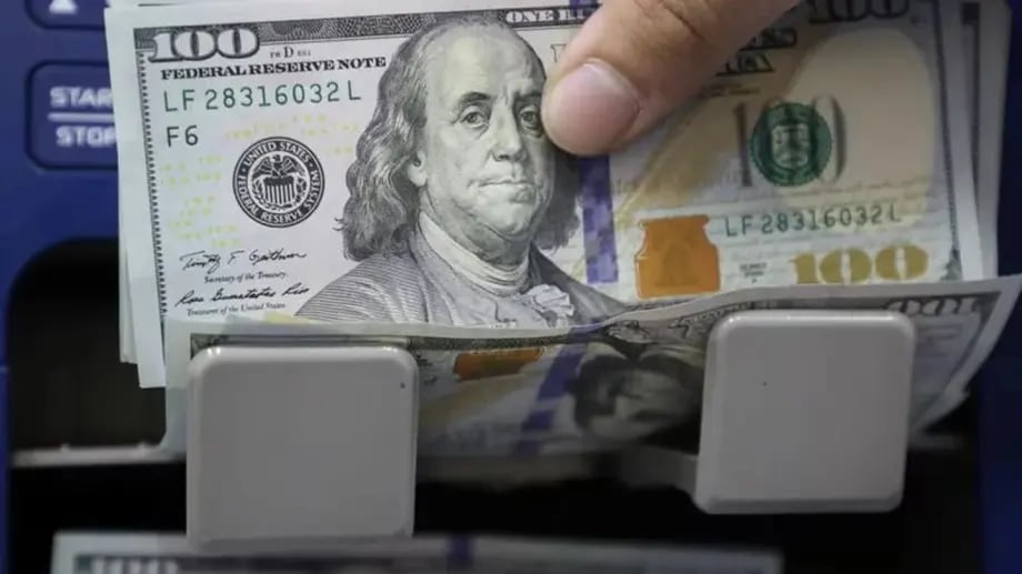 Dólar blue en Neuquén: tras la baja de tasas, cómo cerró este viernes 6 de diciembre de 2024