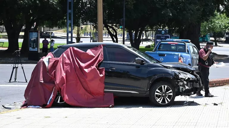 Fatal accidente en Recoleta: una actriz embistió a una pareja de turistas y causó la muerte de uno de ellos