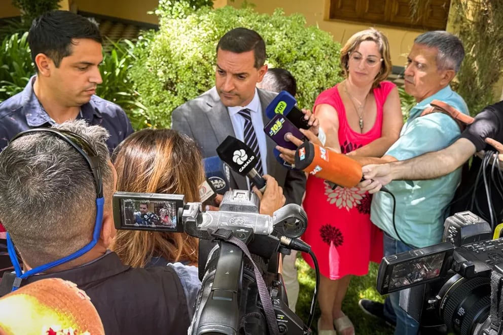 Operativo de seguridad por el arribo del plantel de River Plate
