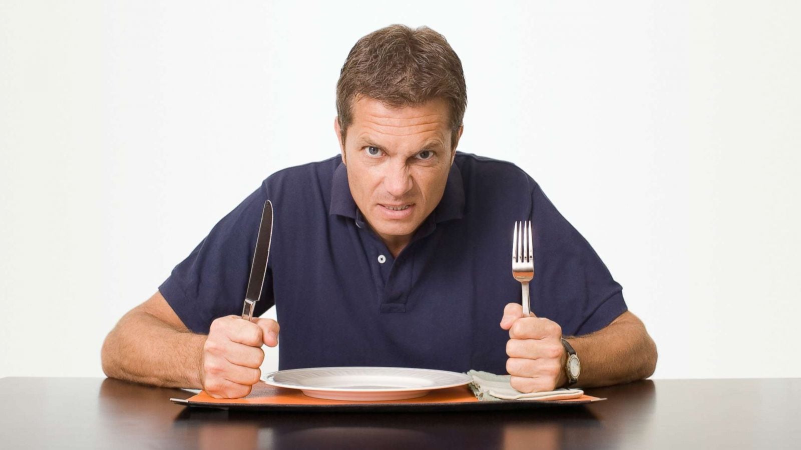 Científicos revelan por qué algunas personas se enojan al tener hambre