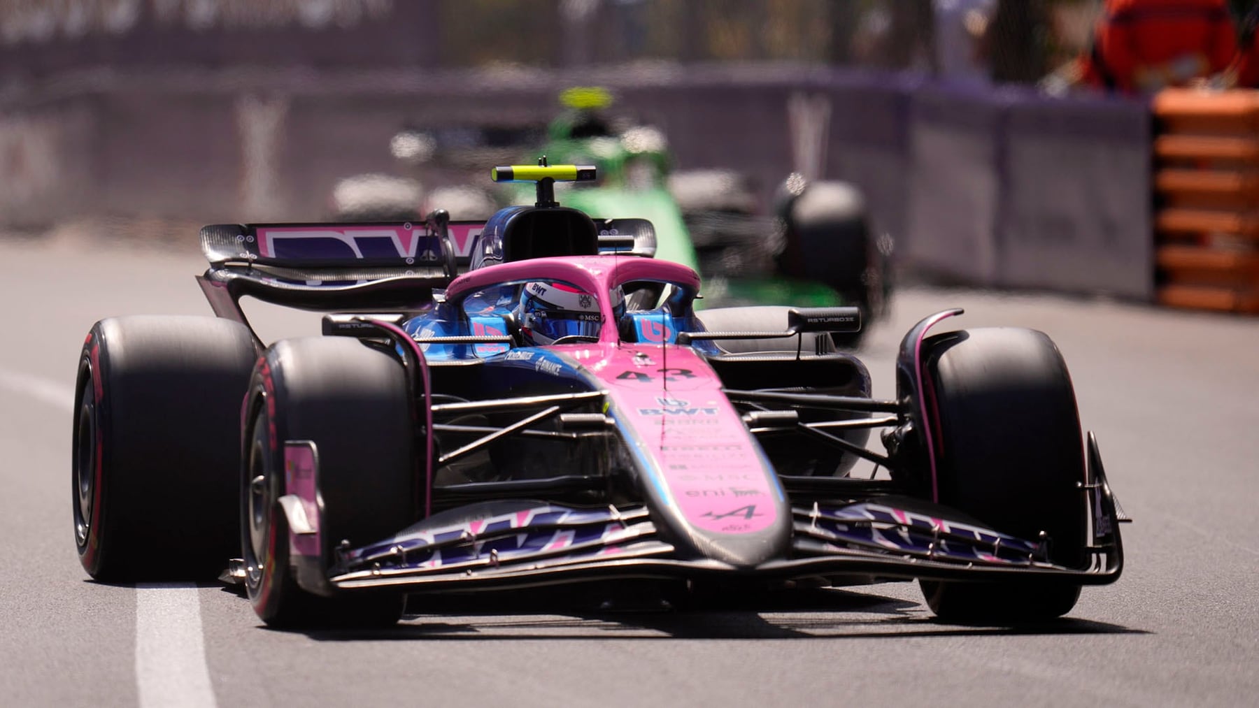 Flavio Briatore Apoya a Colapinto Tras 13º Puesto en GP de Mónaco
